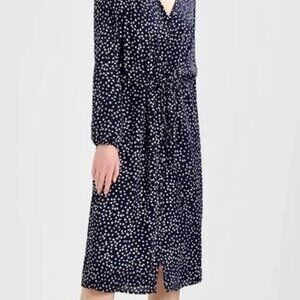 GAP Navy floral Dress. Drawstring dress with pockets.